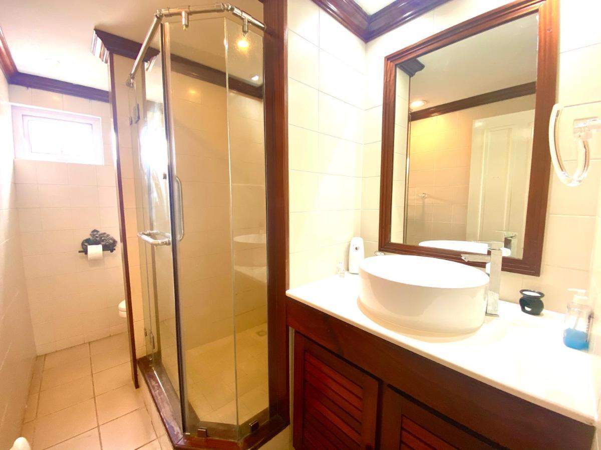 Grand Baie Beach Penthouse Екстериор снимка
