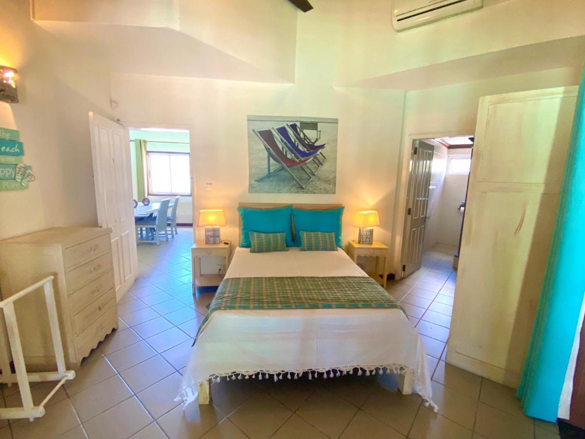 Grand Baie Beach Penthouse Екстериор снимка
